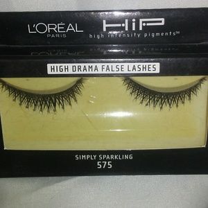 High drama false lashes